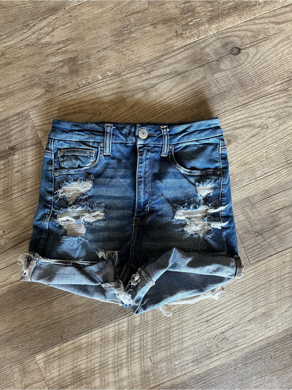 American Eagle Outfitters Distressed Rolled- Curvy Hi-Rise Shortie
